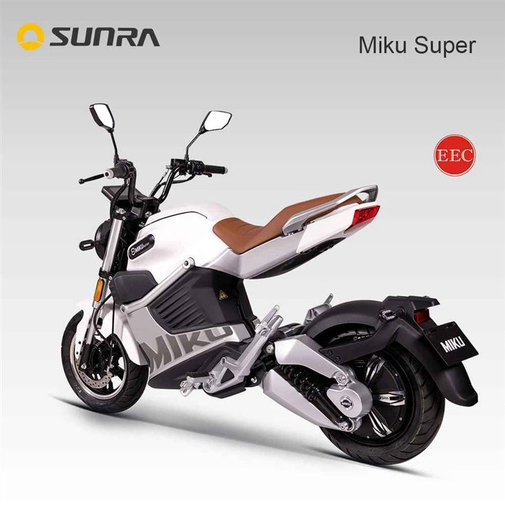 MIKU SUPER compact hyper black electric scooter for men