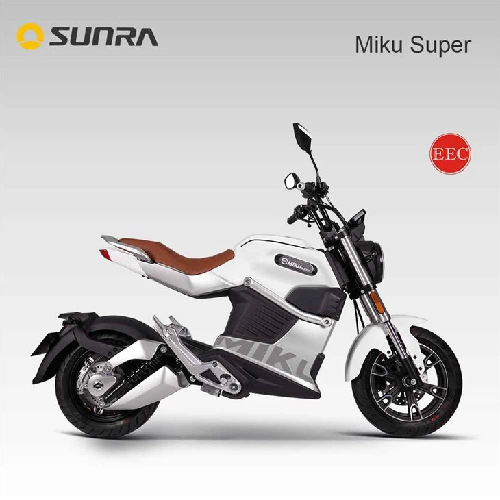 MIKU SUPER compact hyper black electric scooter for men