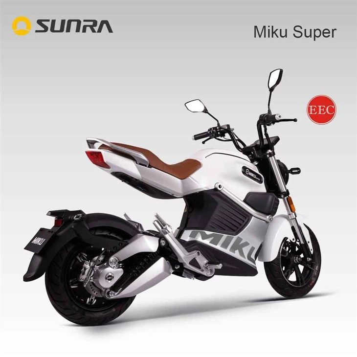 MIKU SUPER compact hyper black electric scooter for men