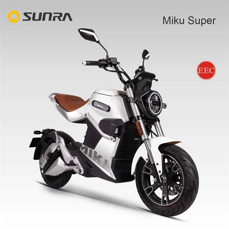 MIKU SUPER compact hyper black electric scooter for men